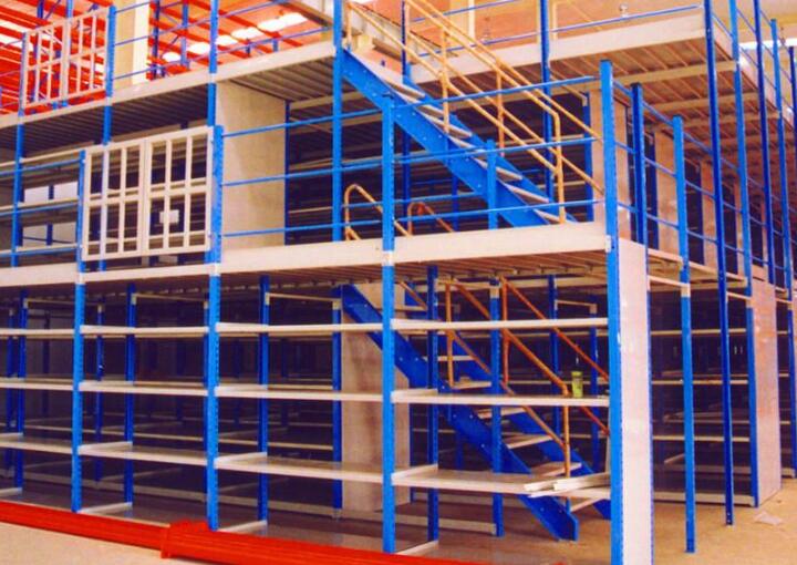 中型貨架與重型貨架的區(qū)別有哪些